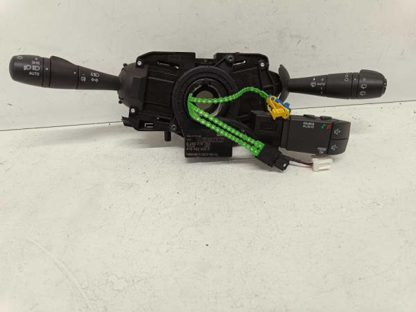 COMMODO RENAULT CLIO 4 - Vue 1